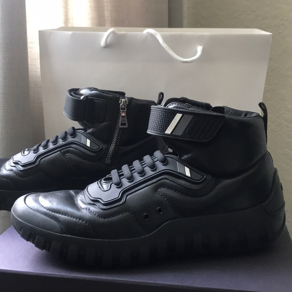 Prada Shoes - Picture 3 of 4